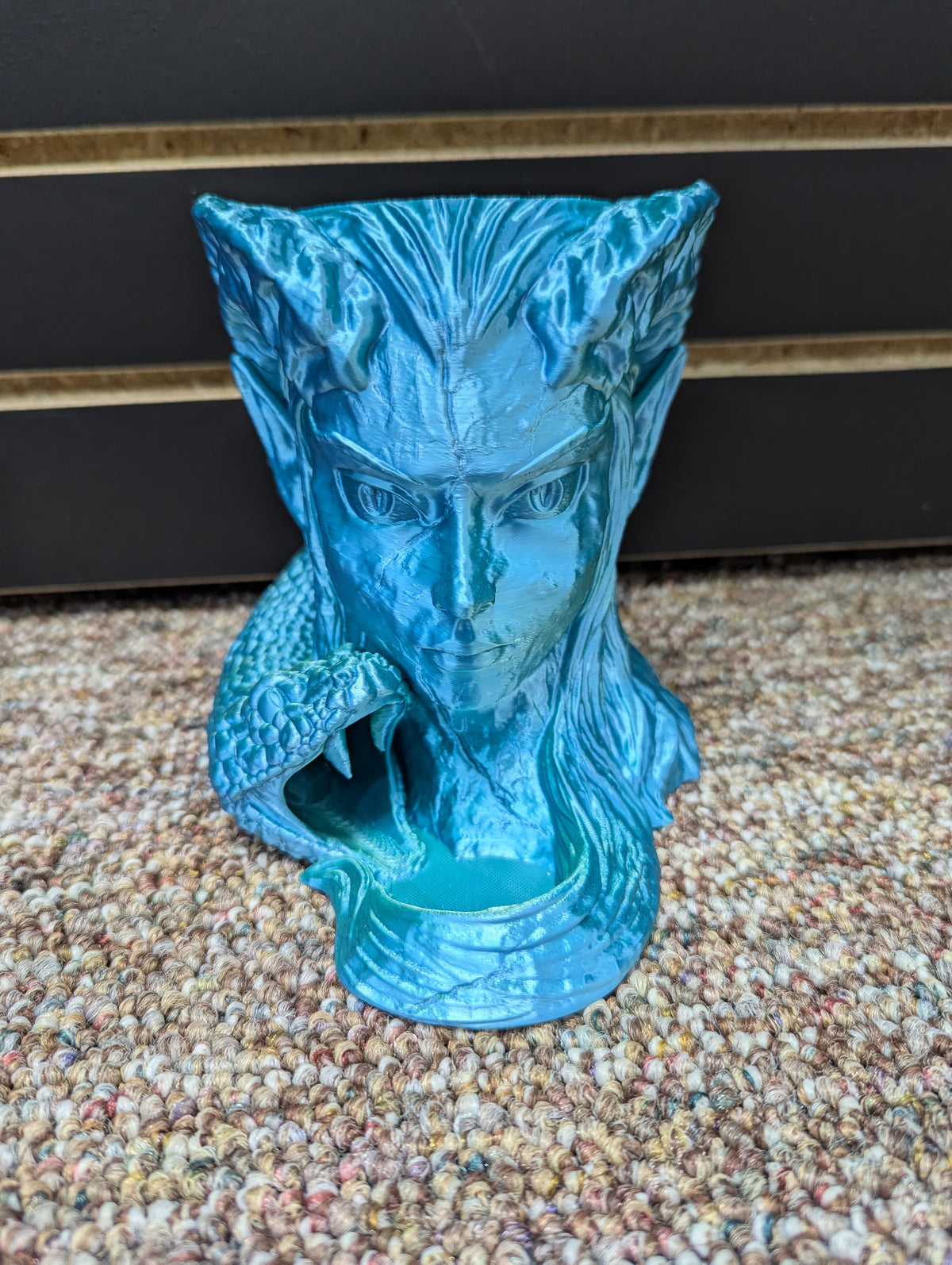 3D Snake Head Cup Holder Dice Tower