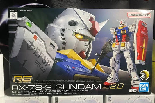 Bandai Model Kit: Gundam 1/144 RG Scale - RX-78-2 VER 2.0